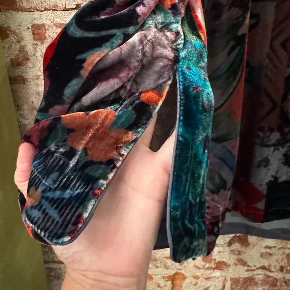 SOLD LIVE BUNDLE - Johnny Was Velvet Multicolor Floral Patchwork Velvet Tunic - Picture 4 of 5